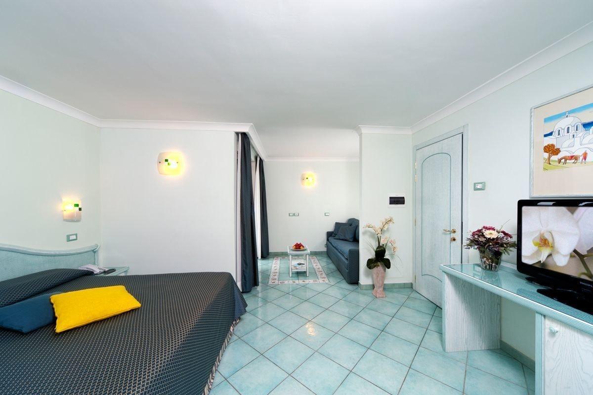 Hotel Bellevue Benessere & Relax อีสเกีย ภายนอก รูปภาพ