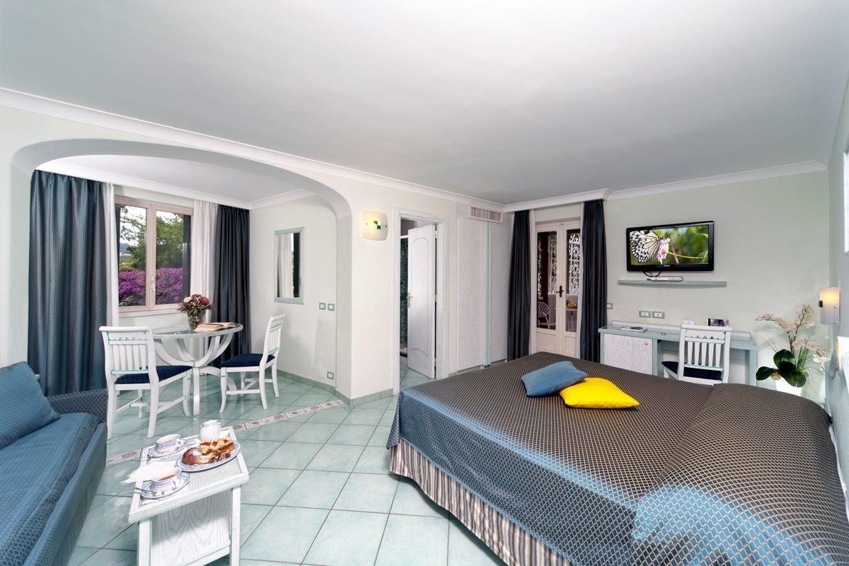 Hotel Bellevue Benessere & Relax อีสเกีย ภายนอก รูปภาพ