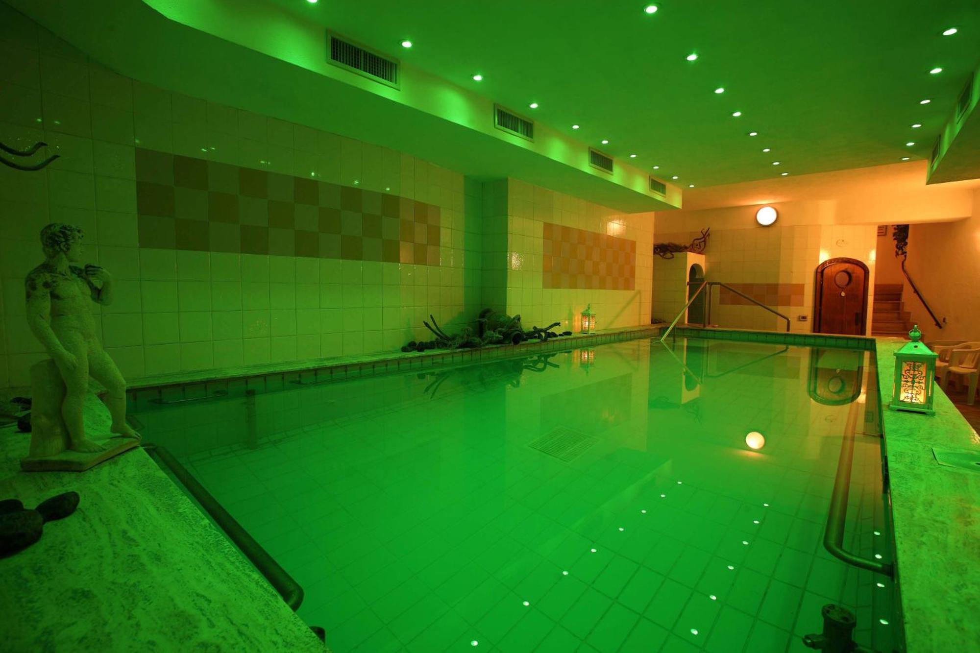 Hotel Bellevue Benessere & Relax อีสเกีย ภายนอก รูปภาพ