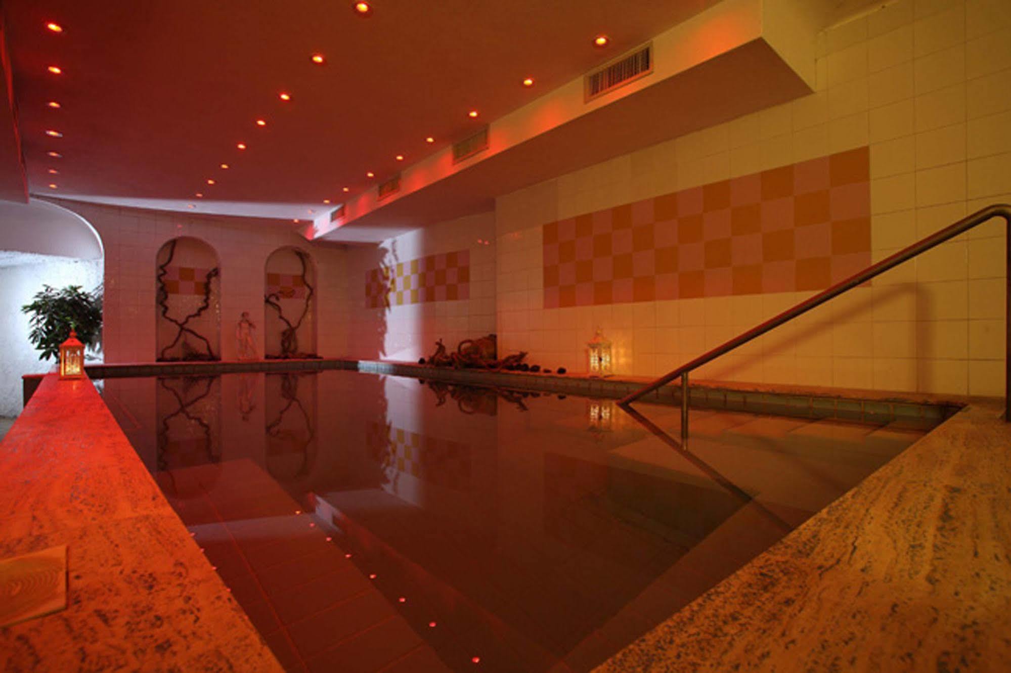 Hotel Bellevue Benessere & Relax อีสเกีย ภายนอก รูปภาพ