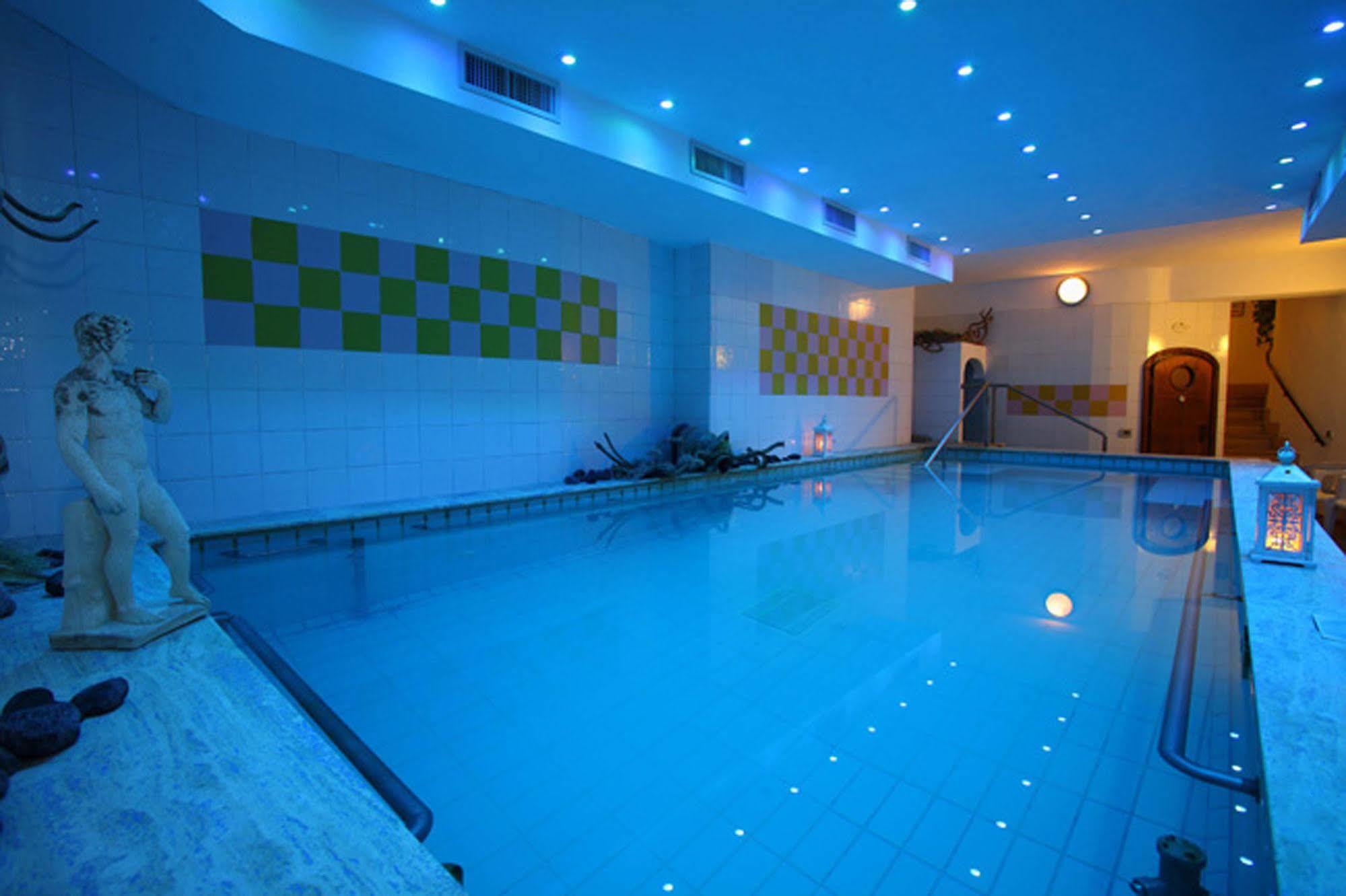 Hotel Bellevue Benessere & Relax อีสเกีย ภายนอก รูปภาพ